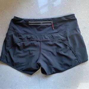 Lululemon speed it up shorts, s black size 4